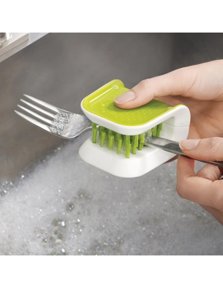 JOSEPH JOSEPH SPAZZOLA PER LA PULIZIA DI COLTELLI E POSATE 8X7 CM - BLADEBRUSH