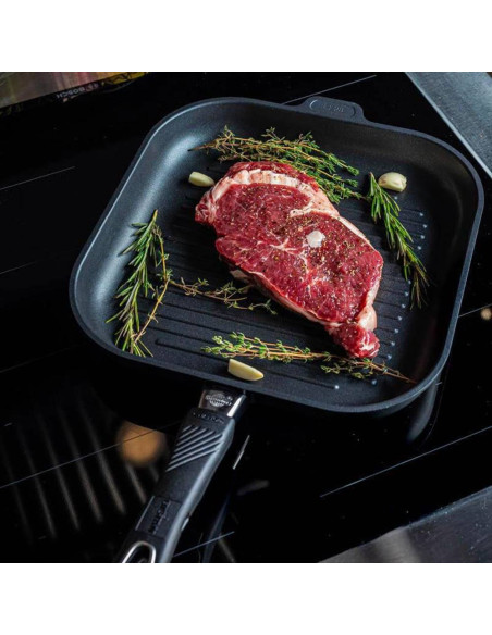 GASTROLUX BISTECCHIERA ANTIADERENTE PER INDUZIONE 28X28 CM - BIOTAN