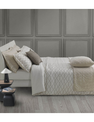 TRUSSARDI TRAPUNTINO MATRIMONIALE 270 X 260 CM...