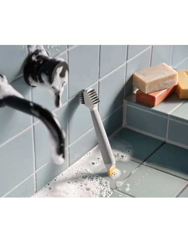 JOSEPH JOSEPH SPAZZOLA MULTIUSO 3 IN 1 - CLEANTECH