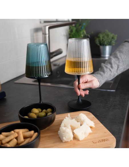TREBONN SET 6 CALICI VINO 550 ML IN PLASTICA CON AGGANCIO MAGNETICO - SPLITGLASS